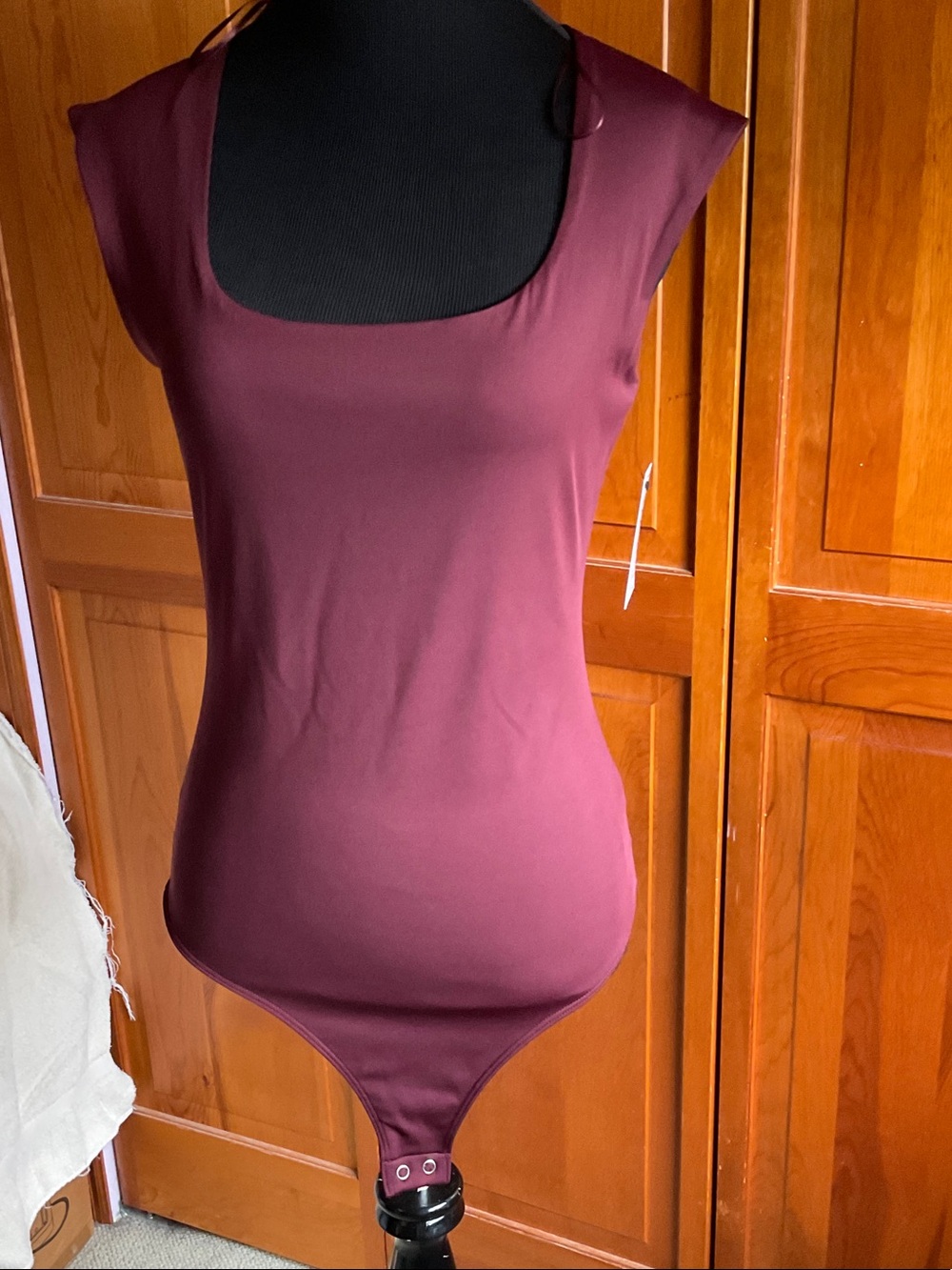 Nine West Burgundy Cap Sleeve Scoop Neck Bodysuit